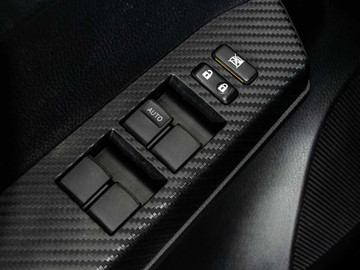 Toyota RAV4 с пробегом — 2015 год. Фото: #14