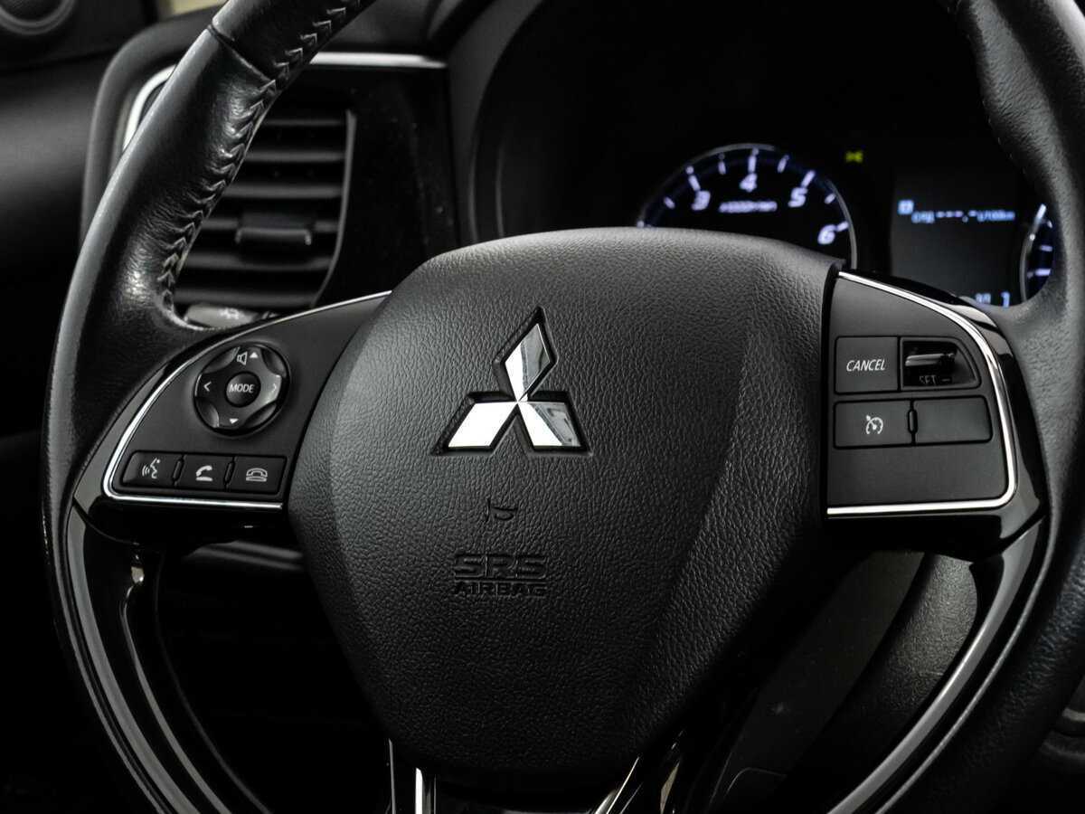 Mitsubishi Outlander с пробегом — 2020 год. Фото: #10