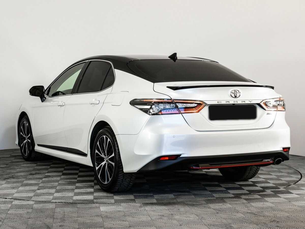 Toyota Camry с пробегом — 2020 год. Фото: #5