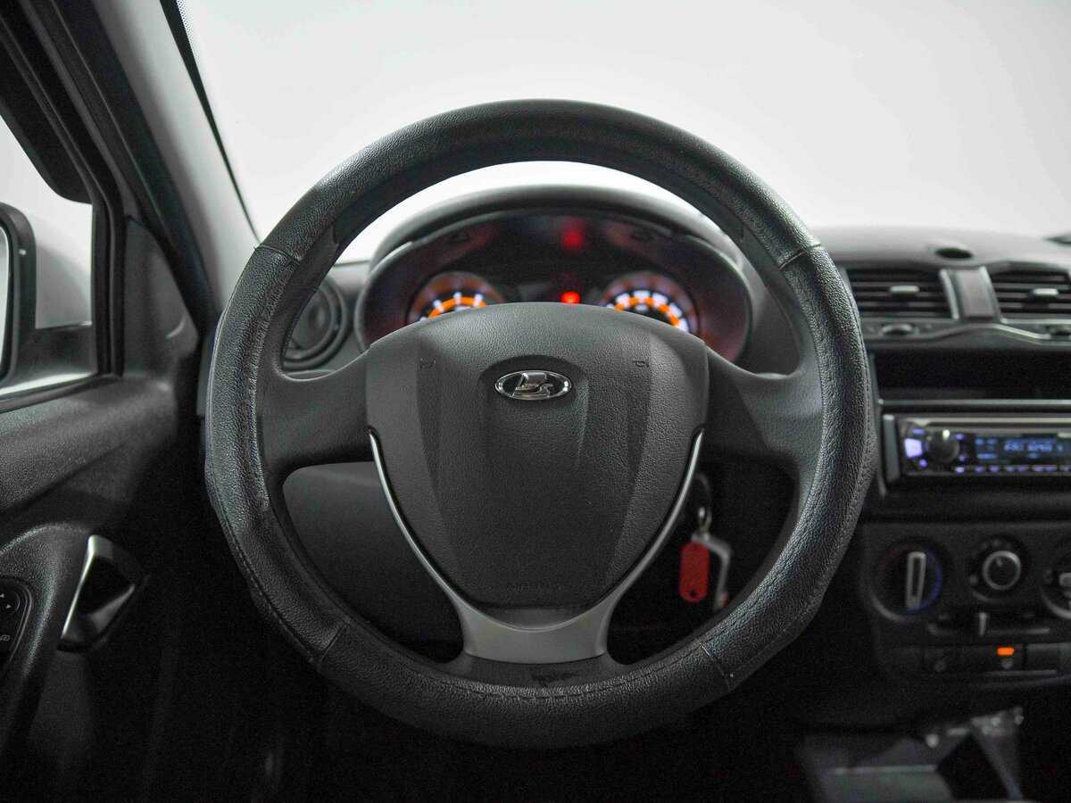 Lada (ВАЗ) Granta с пробегом — 2023 год. Фото: #5