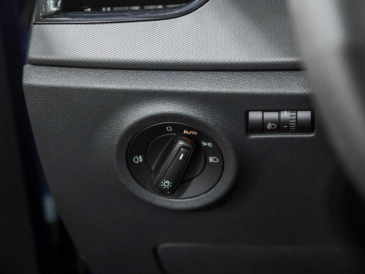 Skoda Rapid с пробегом — 2021 год. Фото: #12