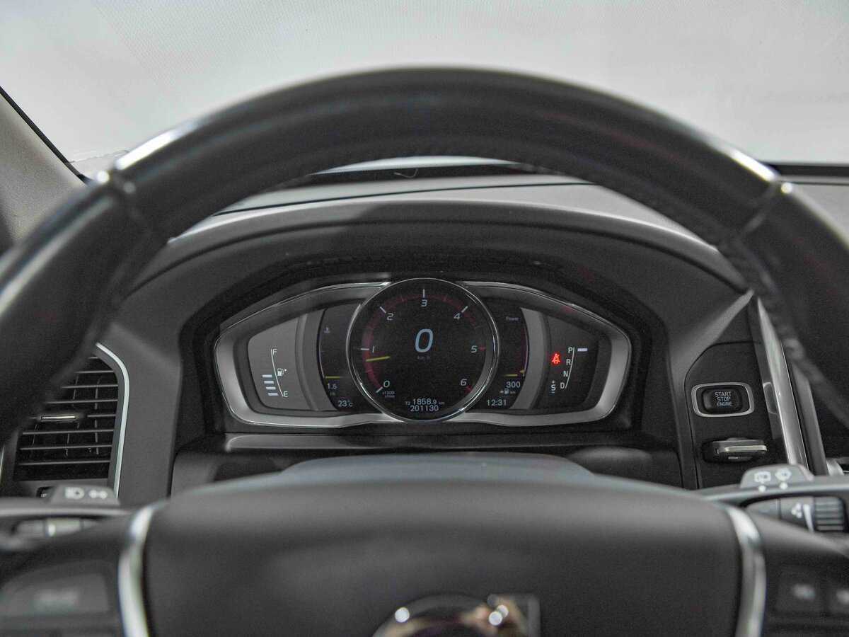 Volvo XC60 с пробегом — 2015 год. Фото: #6