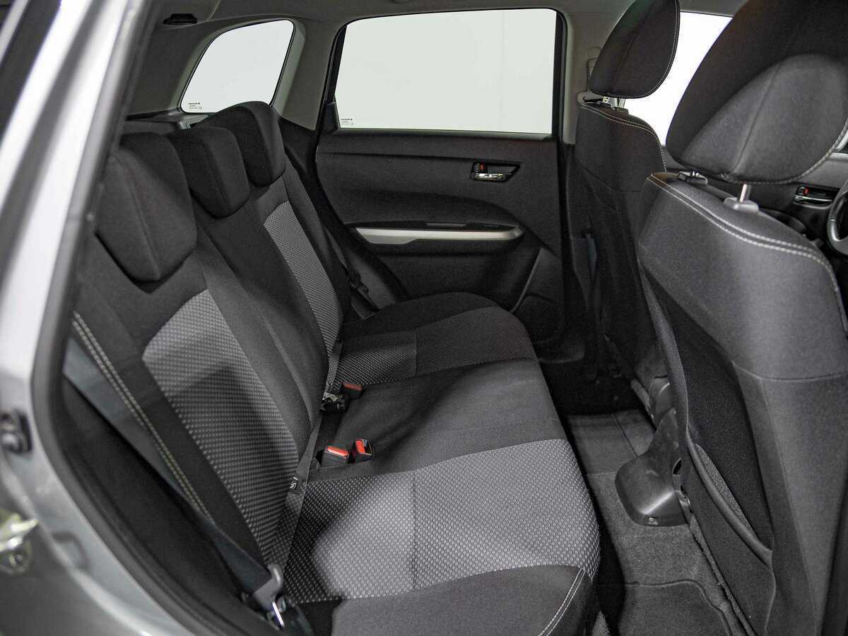 Suzuki Vitara с пробегом — 2017 год. Фото: #12