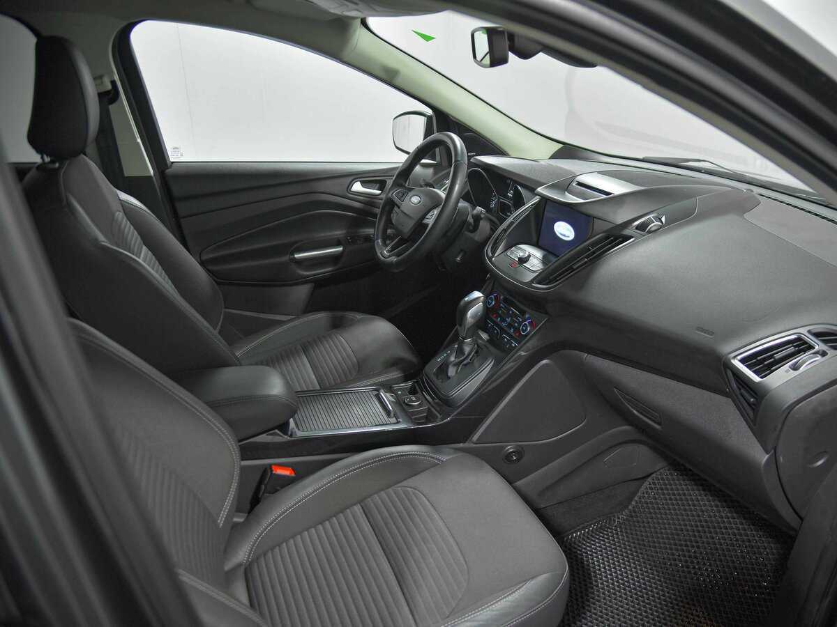 Ford Kuga с пробегом — 2018 год. Фото: #16