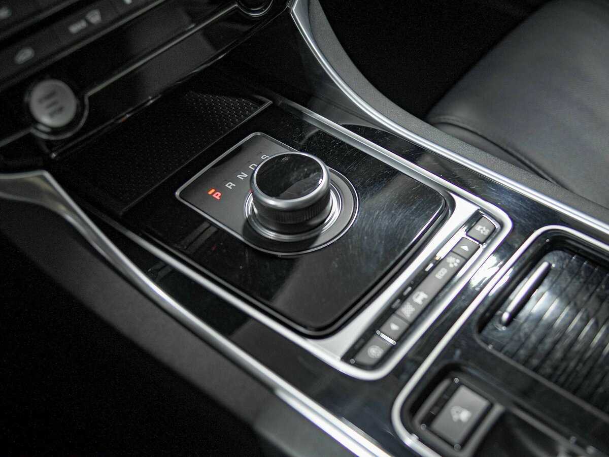 Jaguar XF с пробегом — 2017 год. Фото: #12