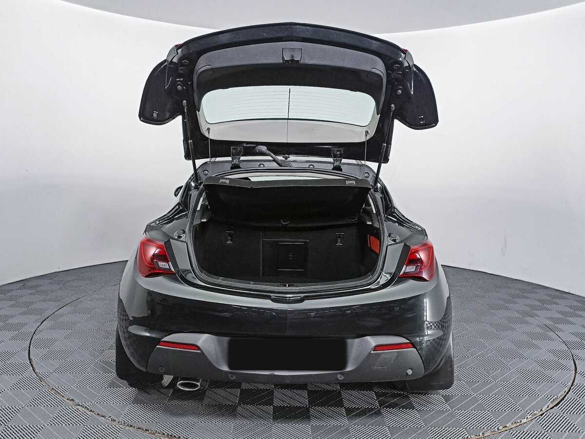 Opel Astra с пробегом — 2014 год. Фото: #9