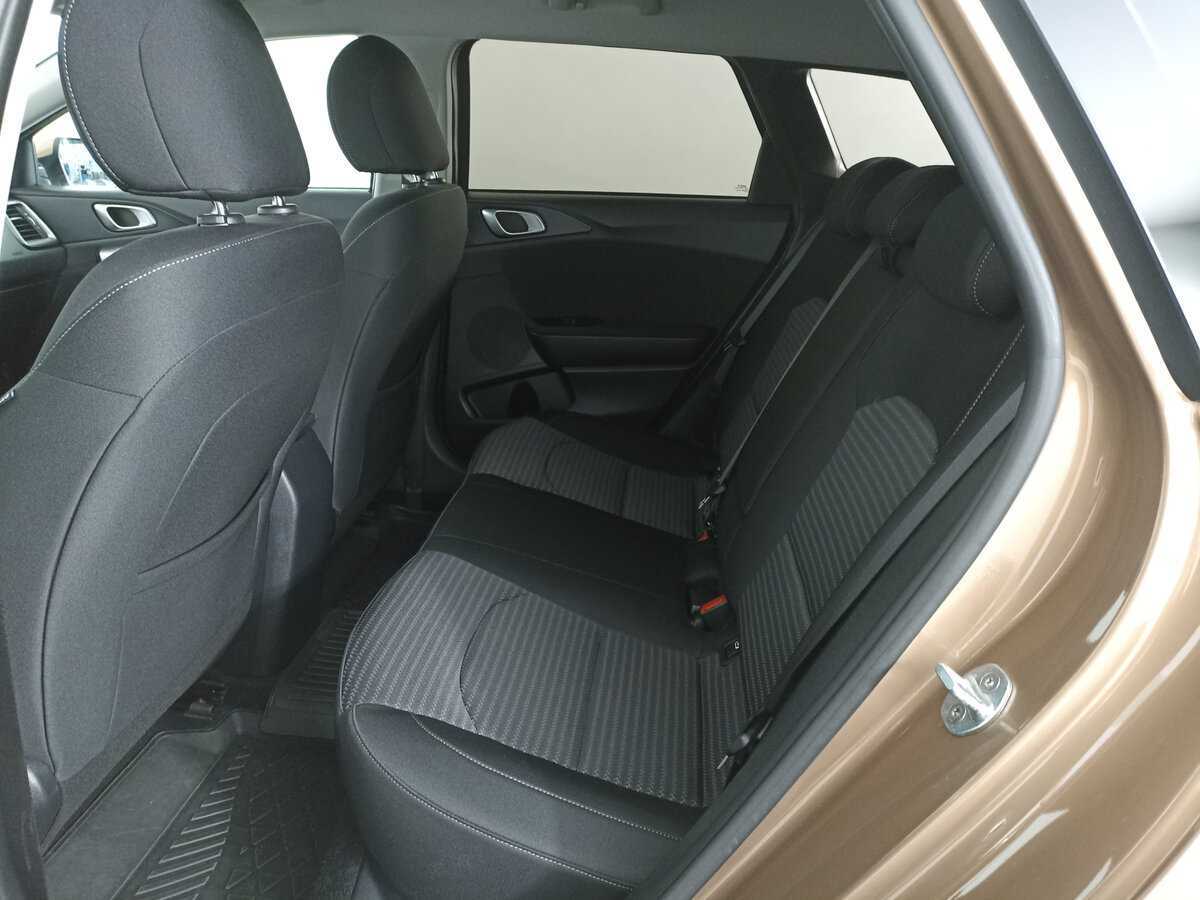 Kia Ceed с пробегом — 2022 год. Фото: #11