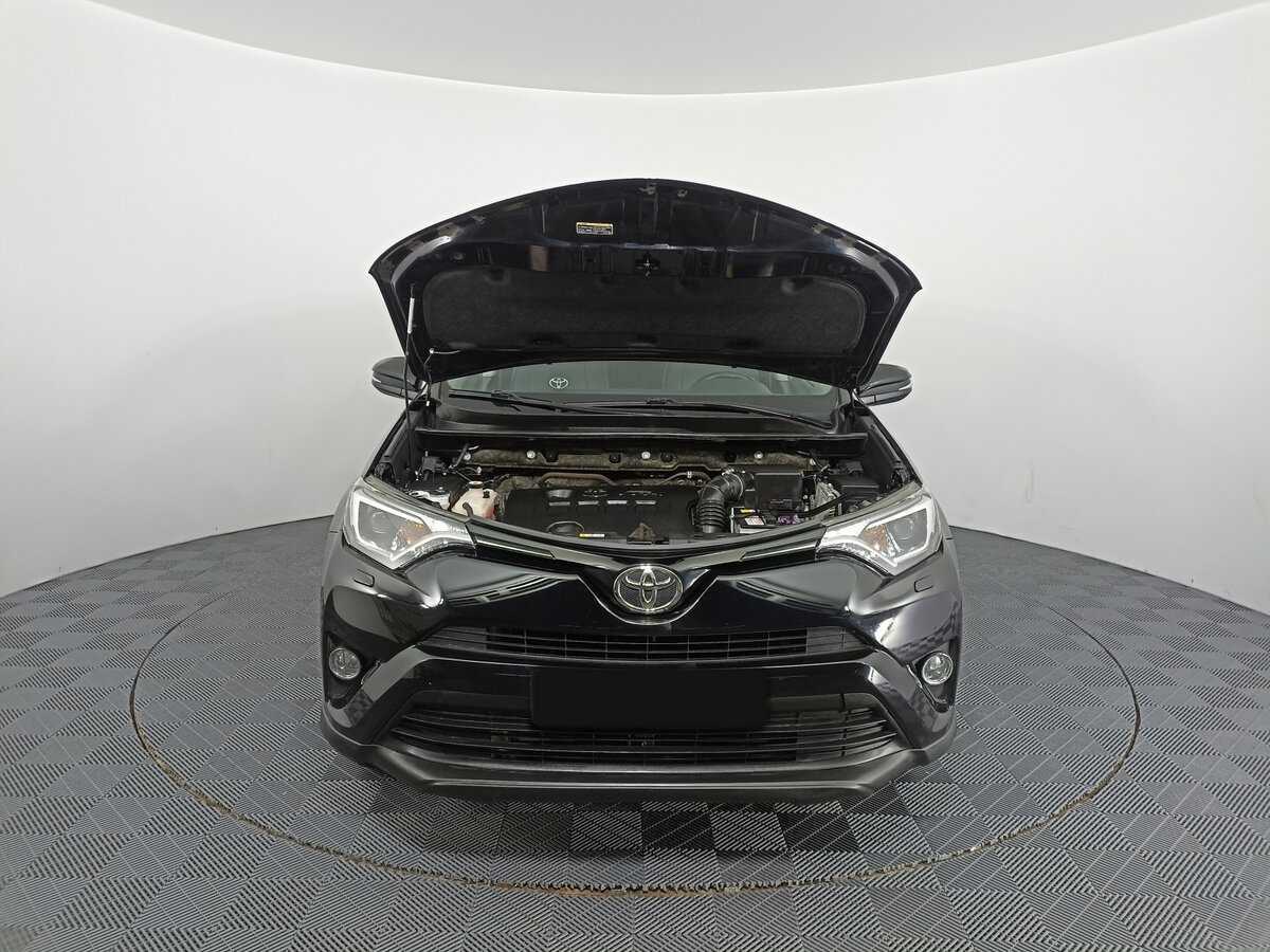 Toyota RAV4 с пробегом — 2019 год. Фото: #8