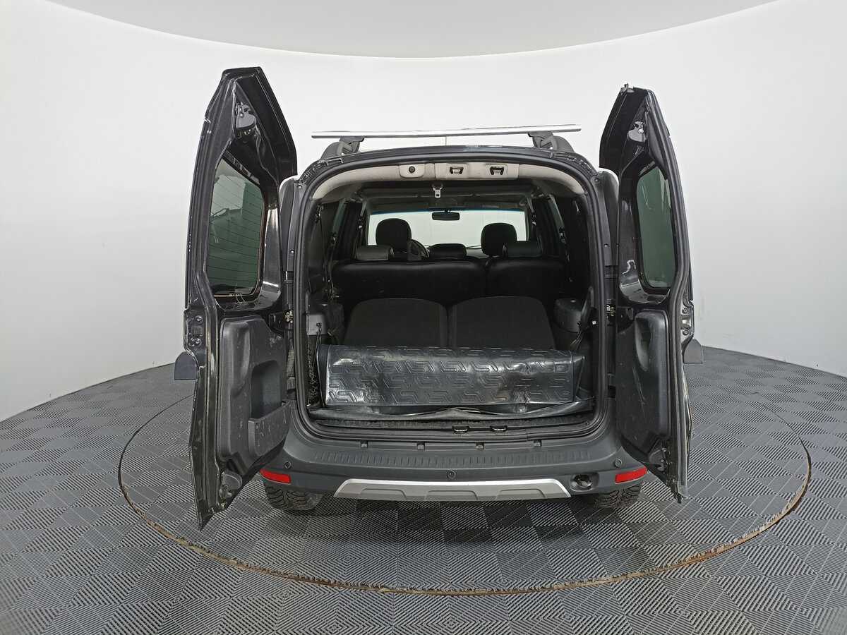 Lada (ВАЗ) Largus с пробегом — 2019 год. Фото: #9