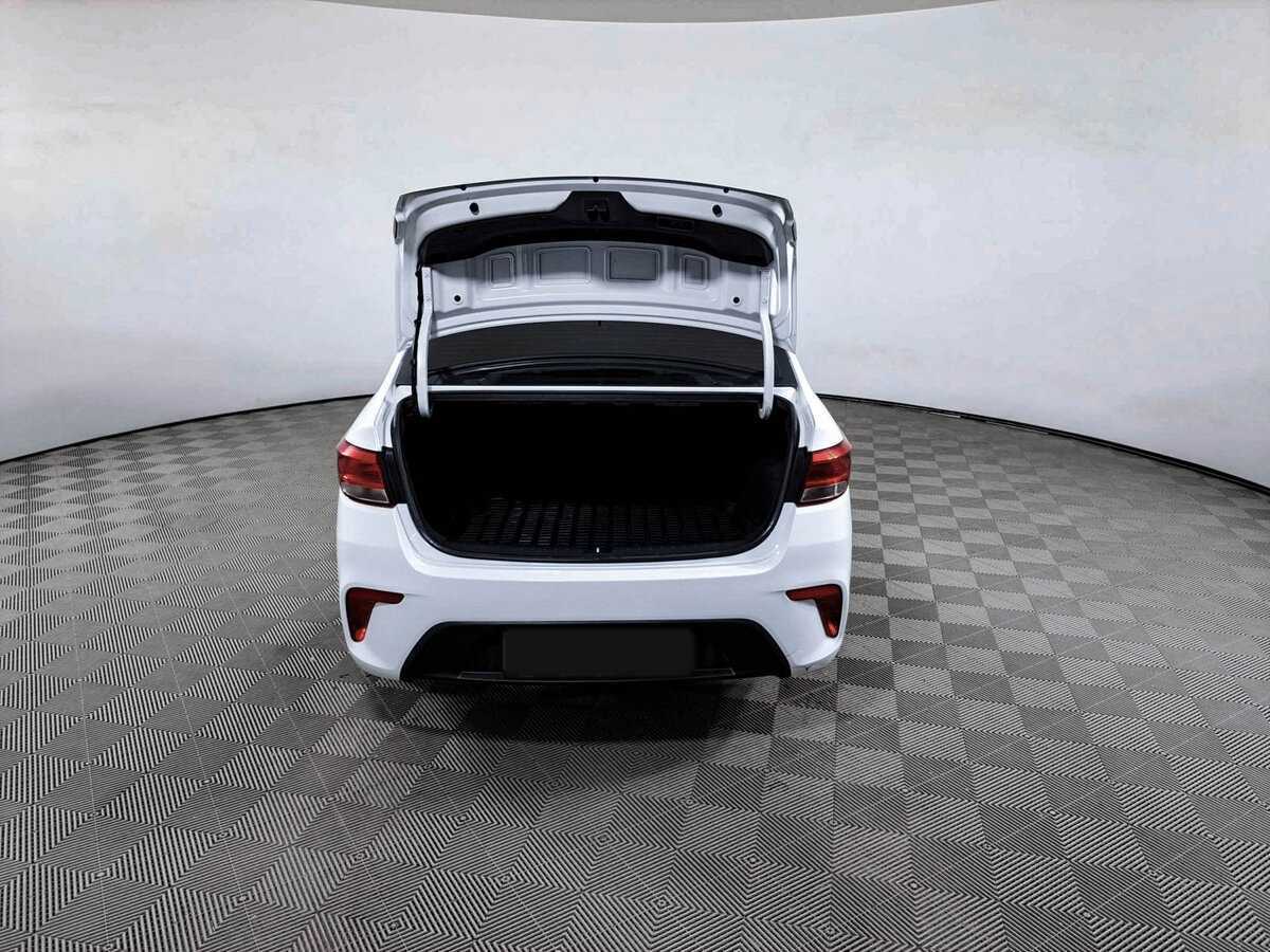 Kia Rio с пробегом — 2018 год. Фото: #9