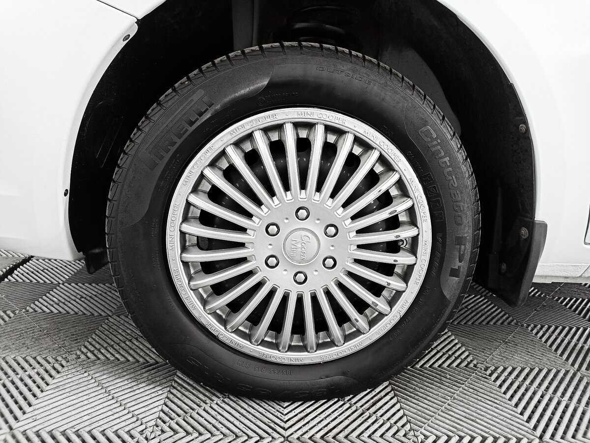 Lada (ВАЗ) Vesta с пробегом — 2019 год. Фото: #17