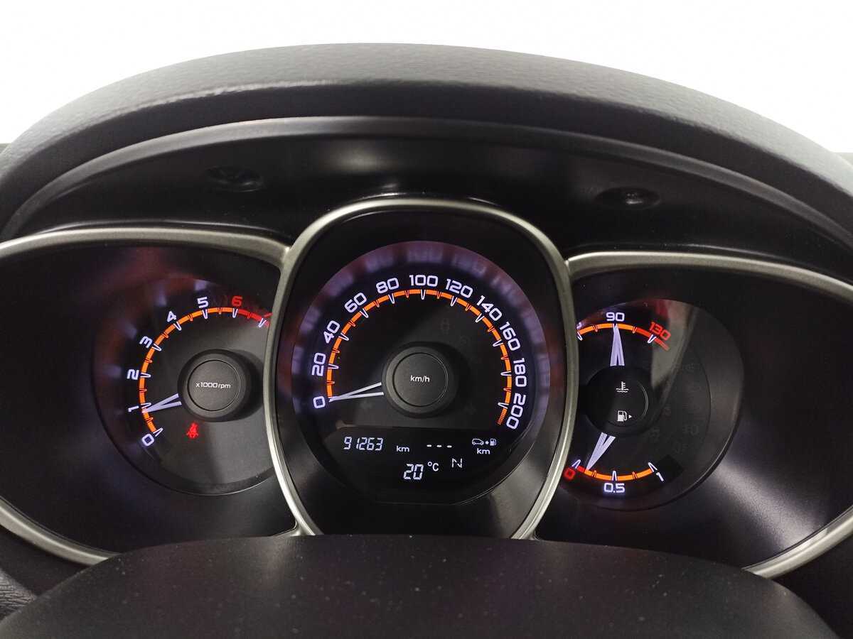 Lada (ВАЗ) Vesta с пробегом — 2019 год. Фото: #12