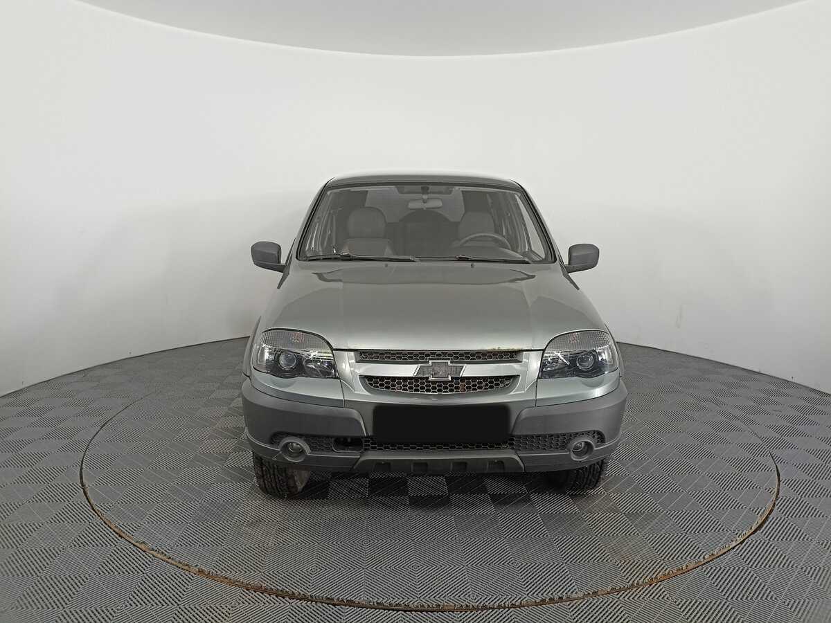 Chevrolet Niva с пробегом — 2014 год. Фото: #1