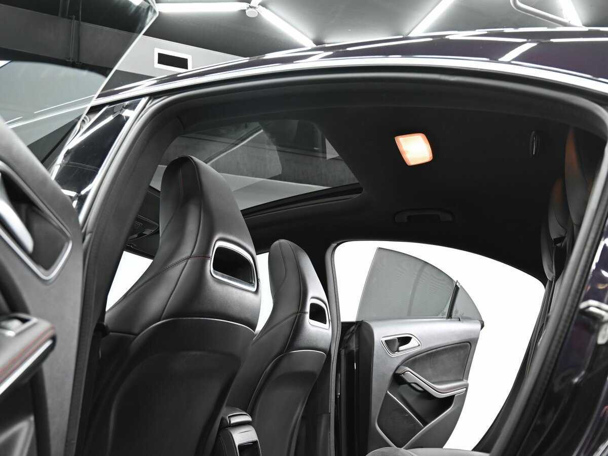 Mercedes-Benz CLA с пробегом — 2013 год. Фото: #15