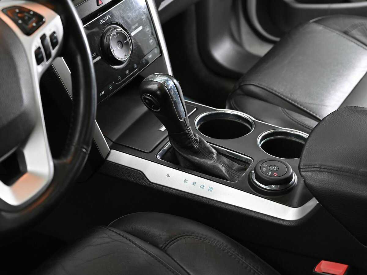 Ford Explorer с пробегом — 2012 год. Фото: #10