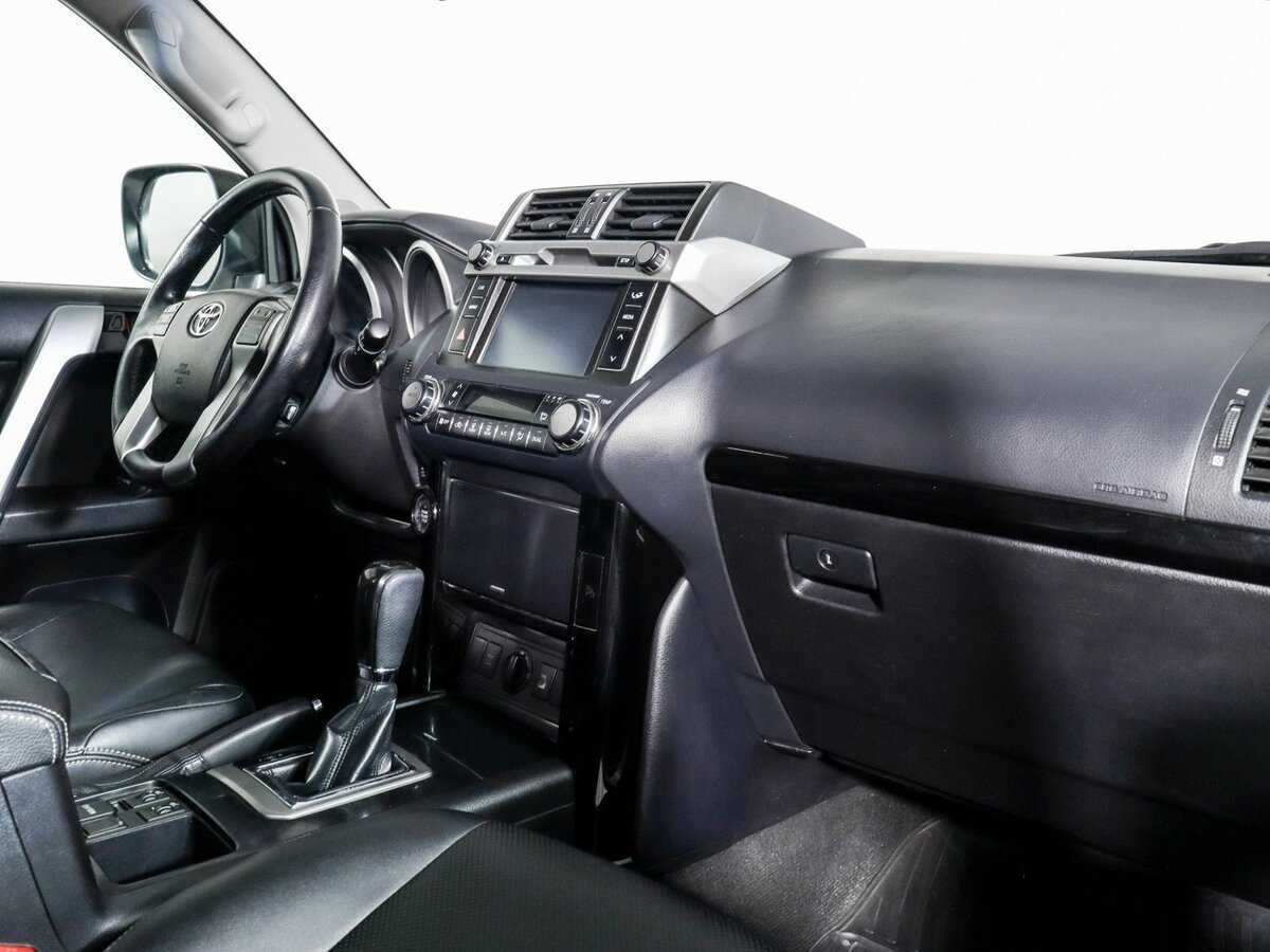 Toyota Land Cruiser Prado с пробегом — 2014 год. Фото: #5