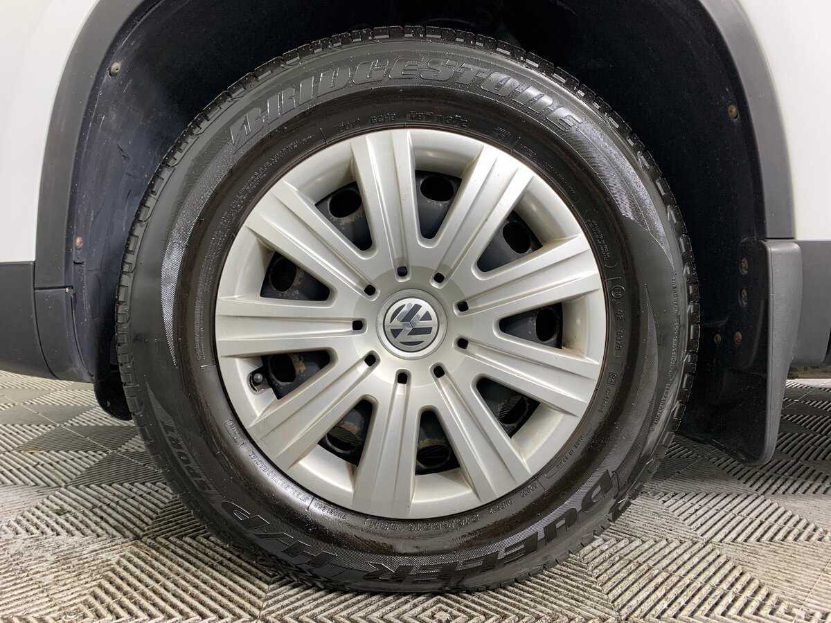 Volkswagen Tiguan с пробегом — 2015 год. Фото: #8