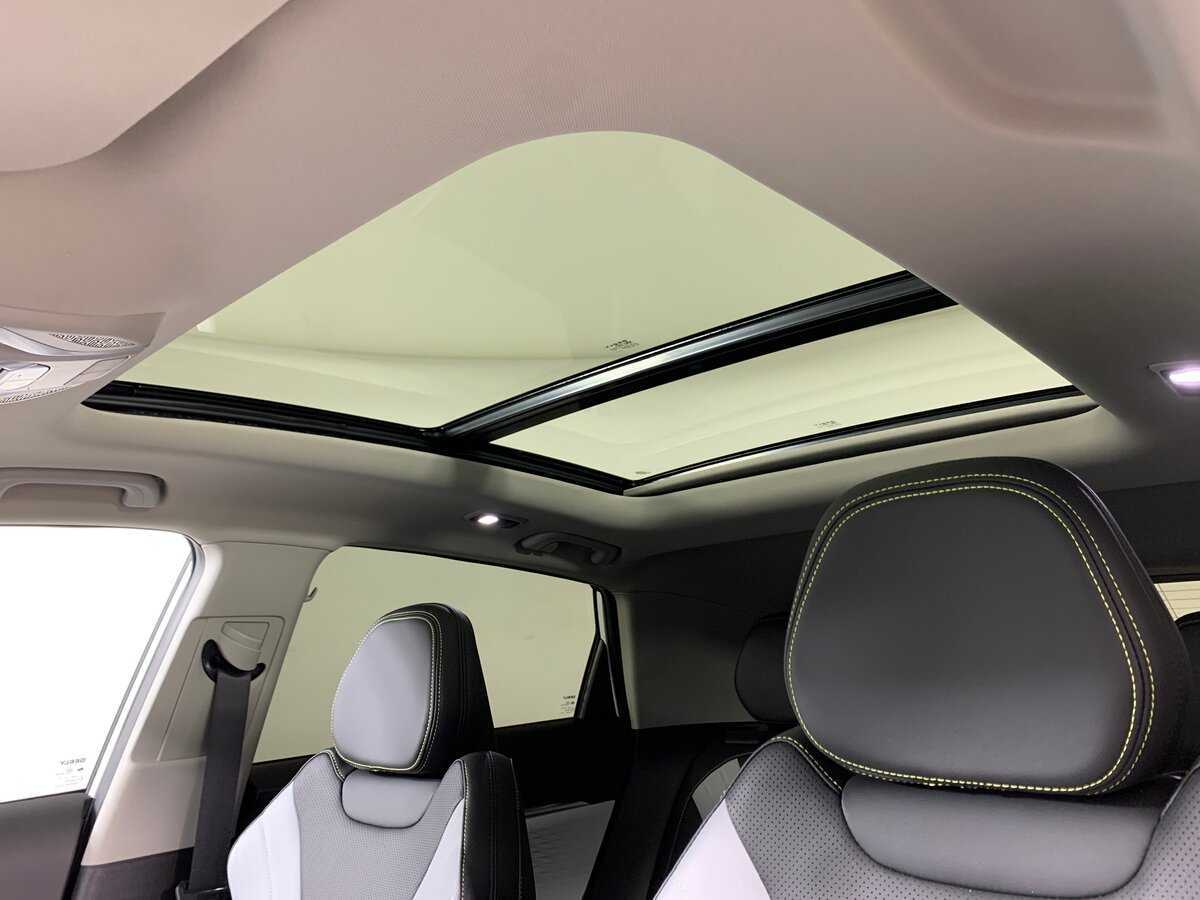 Geely Coolray с пробегом — 2023 год. Фото: #18