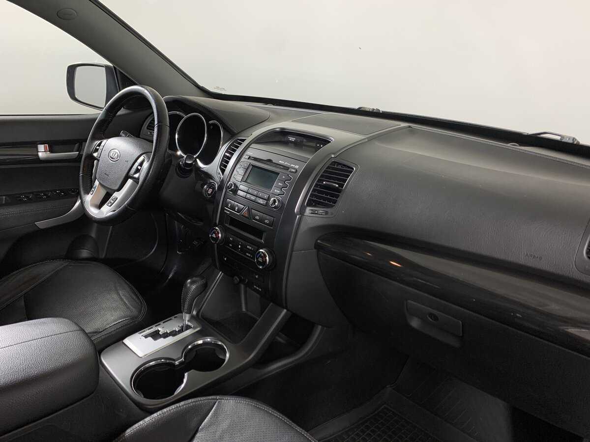 Kia Sorento с пробегом — 2012 год. Фото: #13