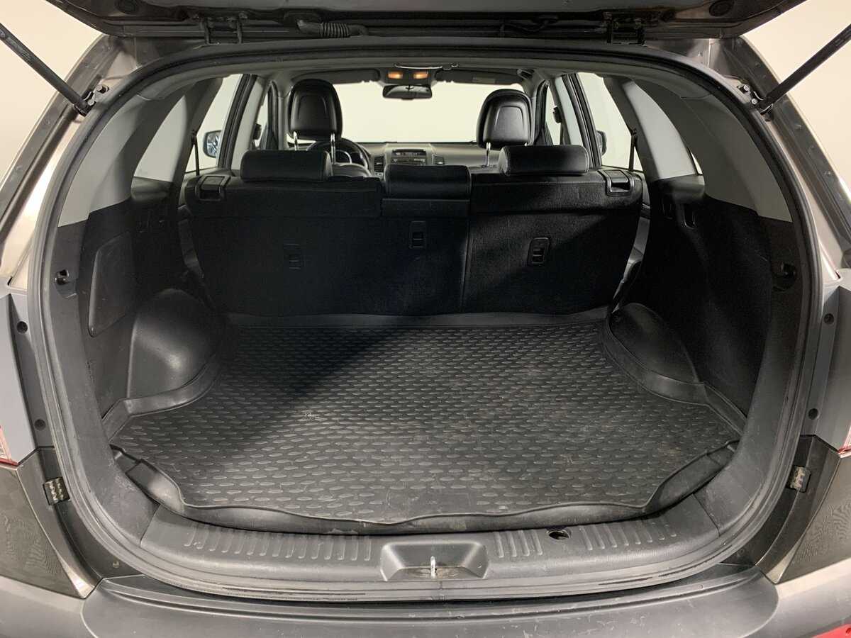 Kia Sorento с пробегом — 2012 год. Фото: #19