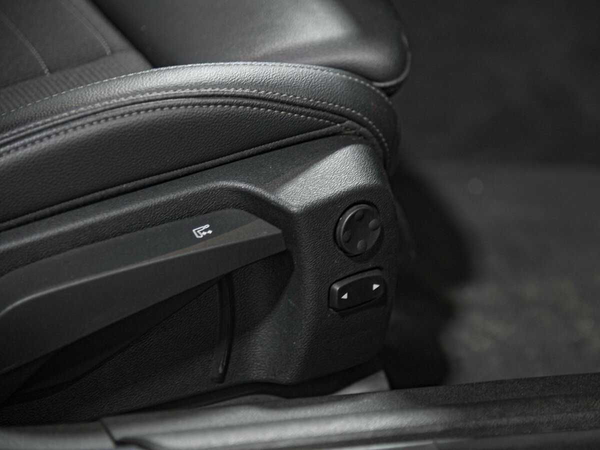 BMW 3 серии с пробегом — 2019 год. Фото: #18