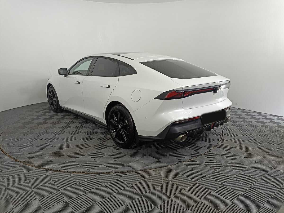 Changan UNI-V с пробегом — 2023 год. Фото: #6