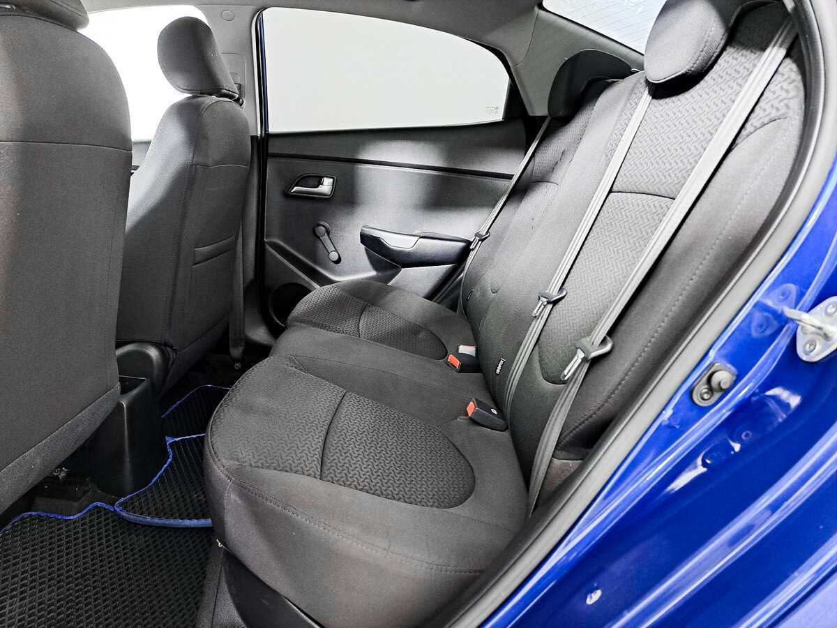 Kia Rio с пробегом — 2013 год. Фото: #9