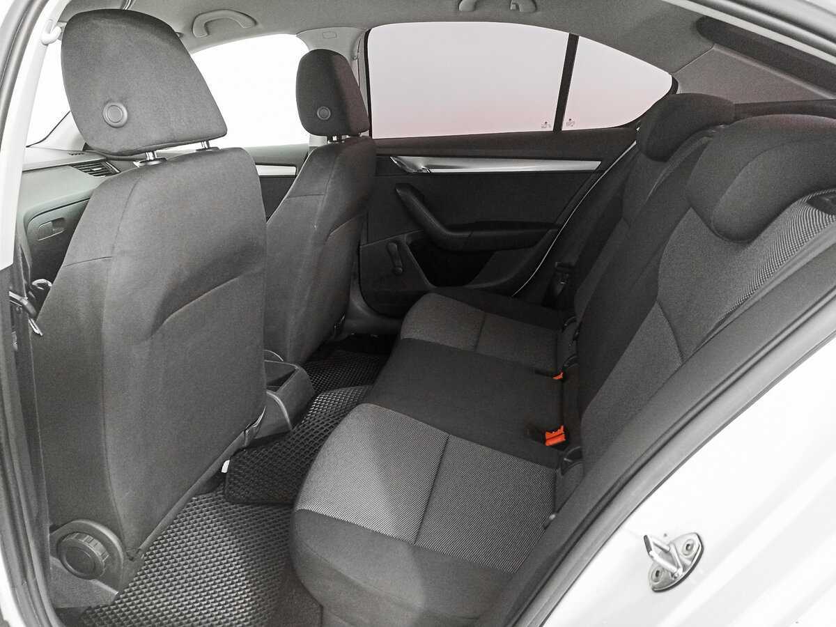 Skoda Octavia с пробегом — 2014 год. Фото: #11