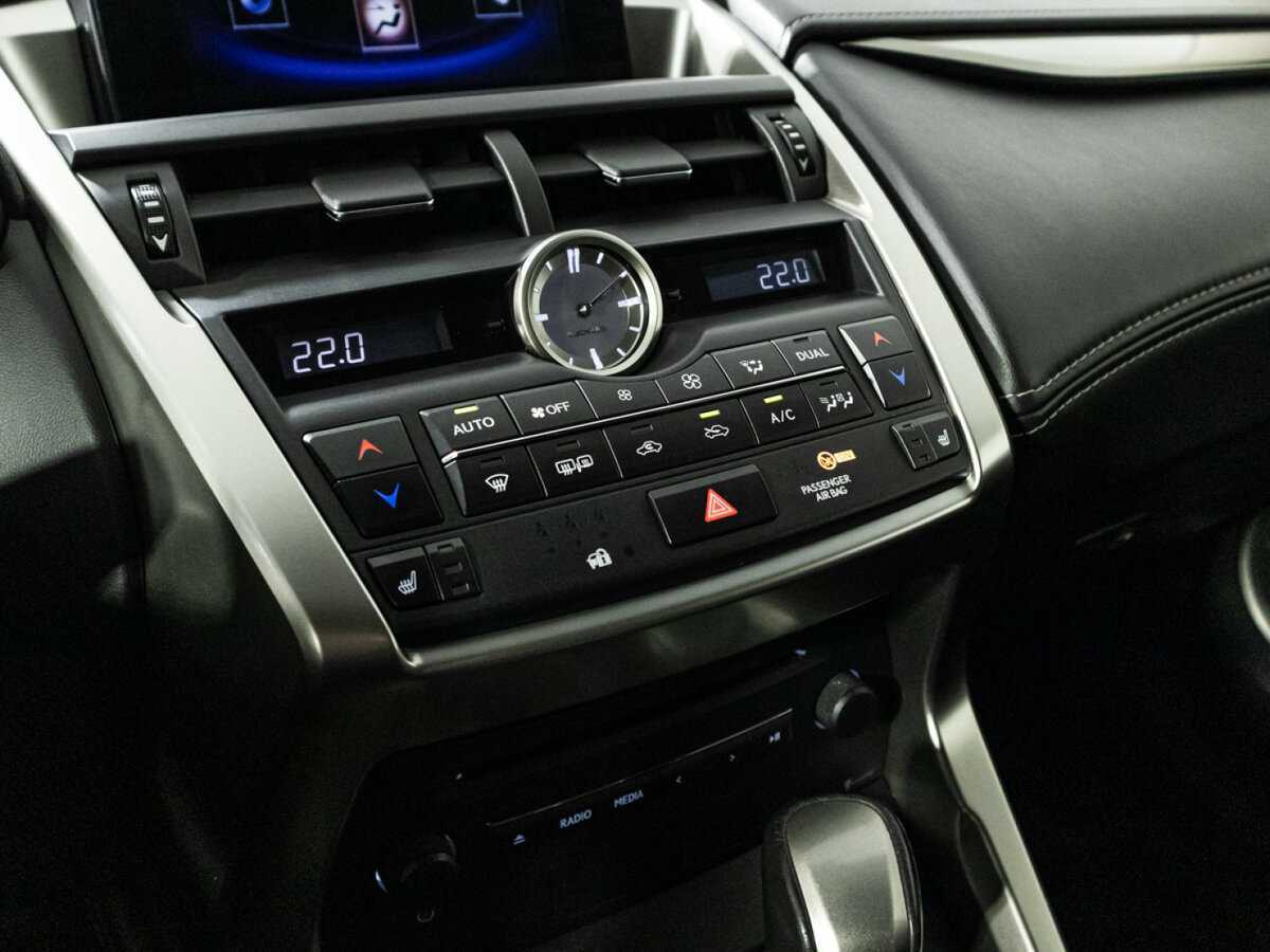 Lexus NX с пробегом — 2015 год. Фото: #14