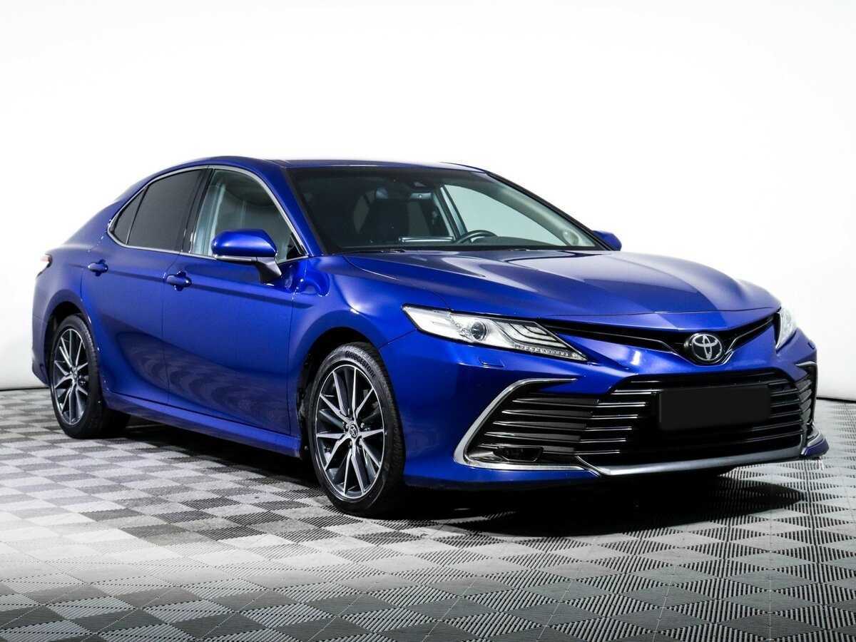 Toyota Camry с пробегом — 2021 год. Фото: #2