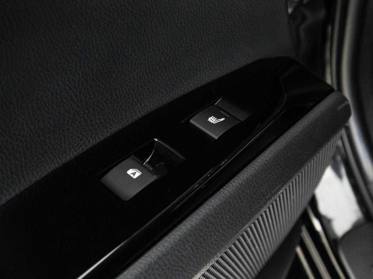 Toyota Camry с пробегом — 2019 год. Фото: #15