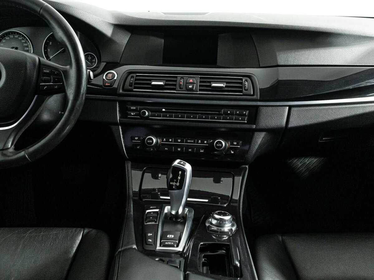 BMW 5 серии с пробегом — 2012 год. Фото: #13