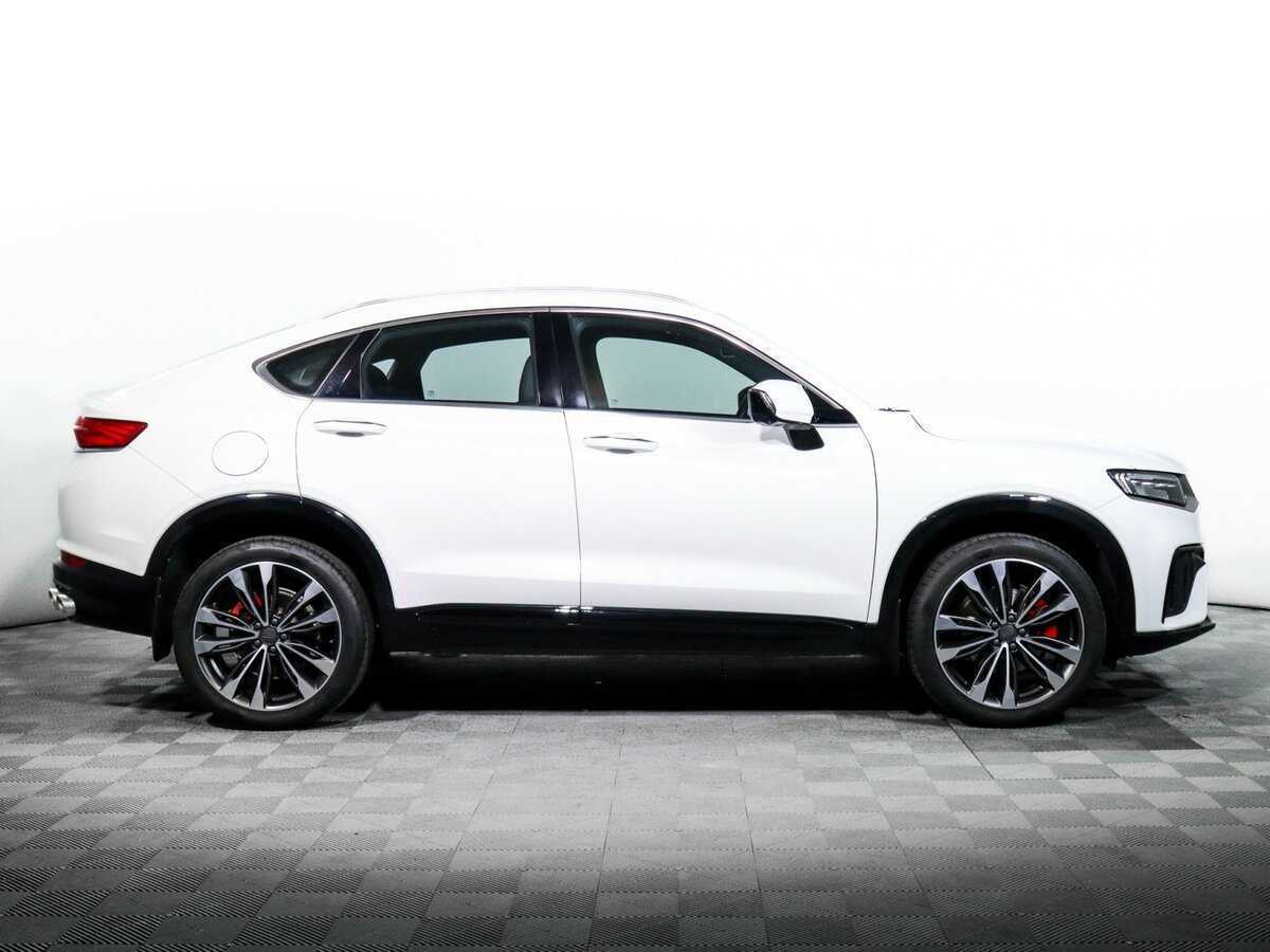 Geely Tugella с пробегом — 2023 год. Фото: #3