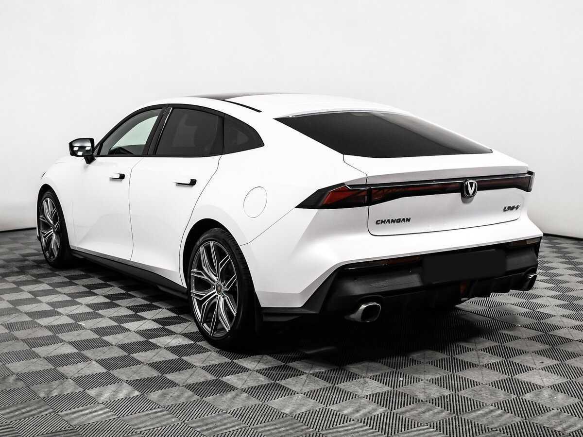 Changan UNI-V с пробегом — 2023 год. Фото: #6