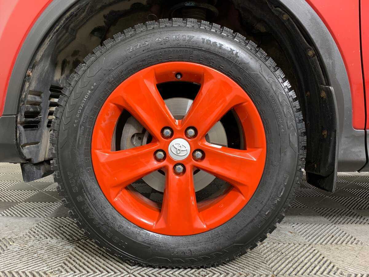 Toyota RAV4 с пробегом — 2013 год. Фото: #8