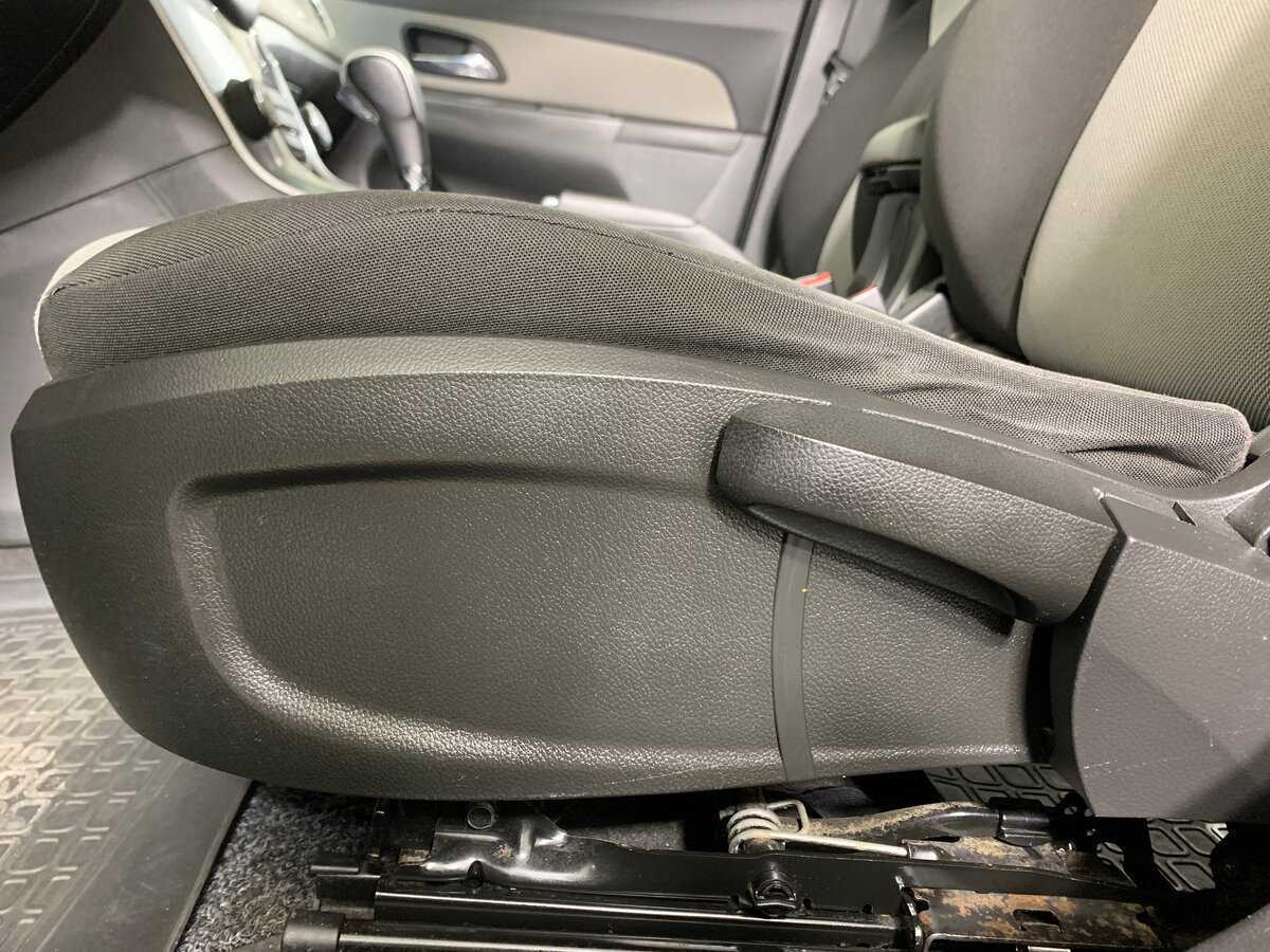 Chevrolet Cruze с пробегом — 2013 год. Фото: #16