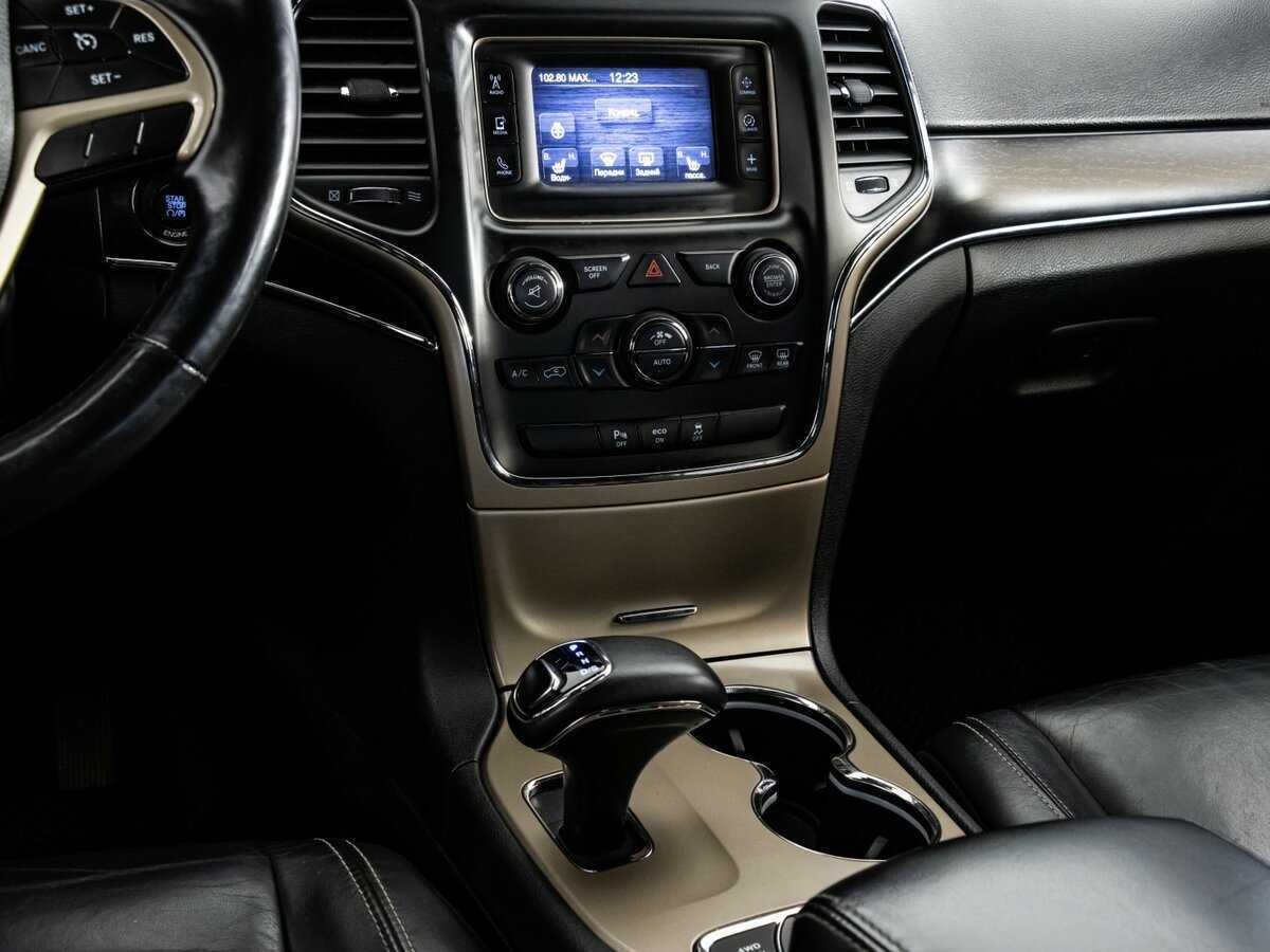 Jeep Grand Cherokee с пробегом — 2013 год. Фото: #11