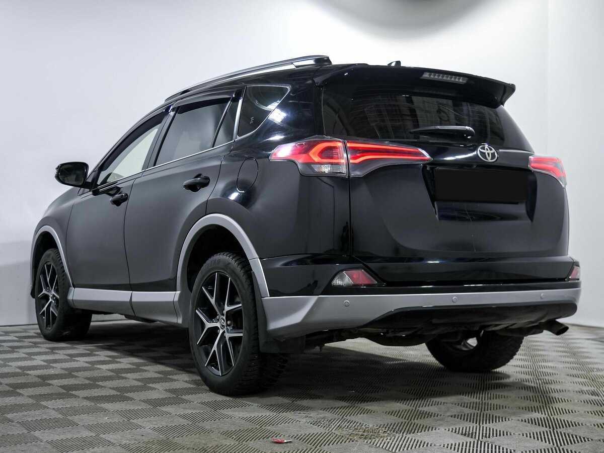 Toyota RAV4 с пробегом — 2017 год. Фото: #5