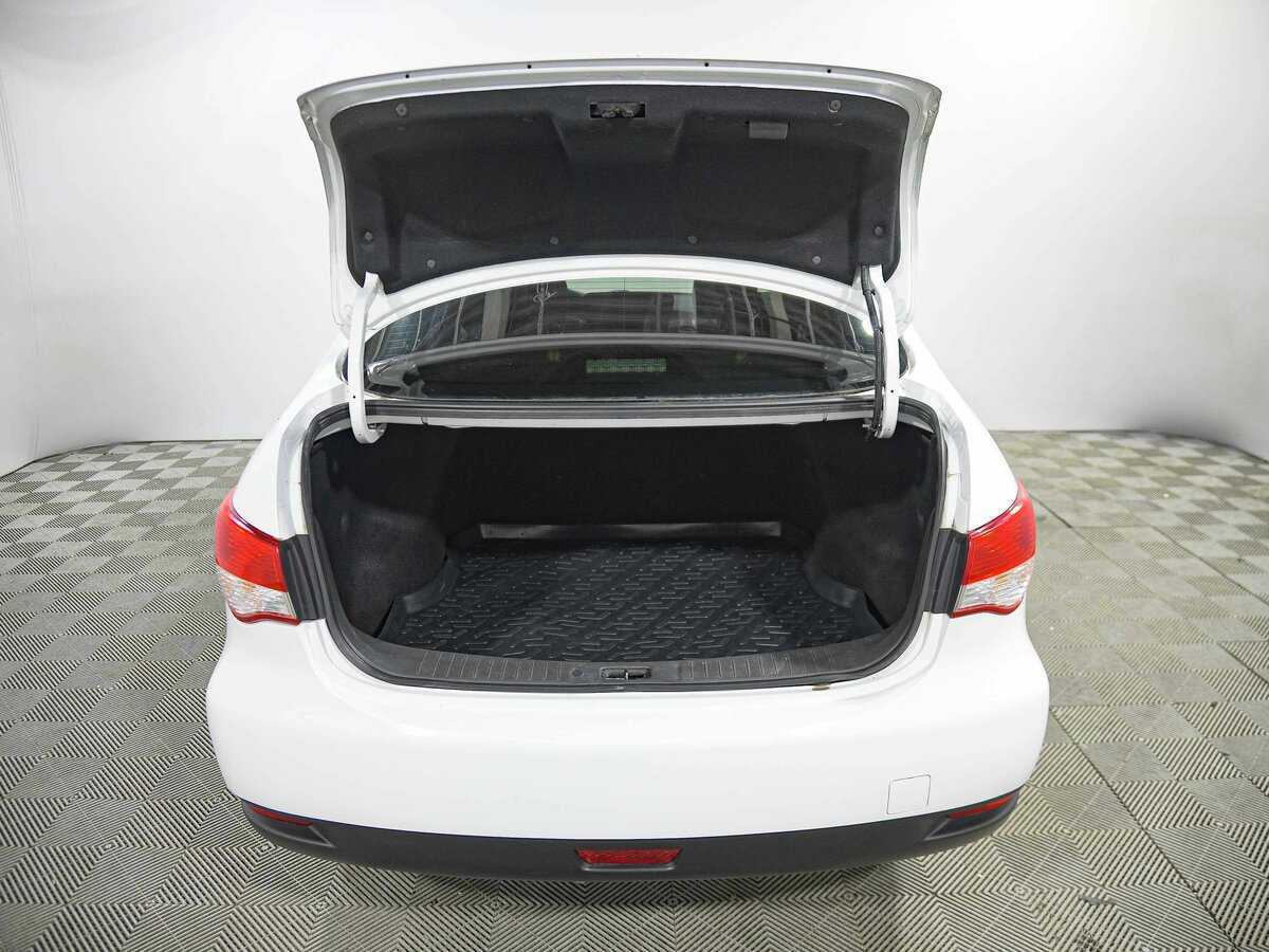 Nissan Almera с пробегом — 2014 год. Фото: #11