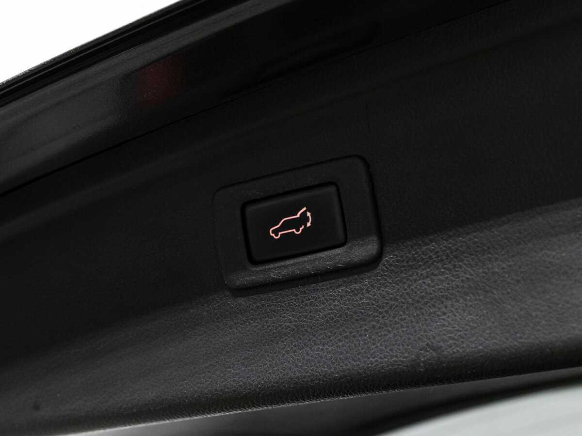 Subaru Outback с пробегом — 2018 год. Фото: #15