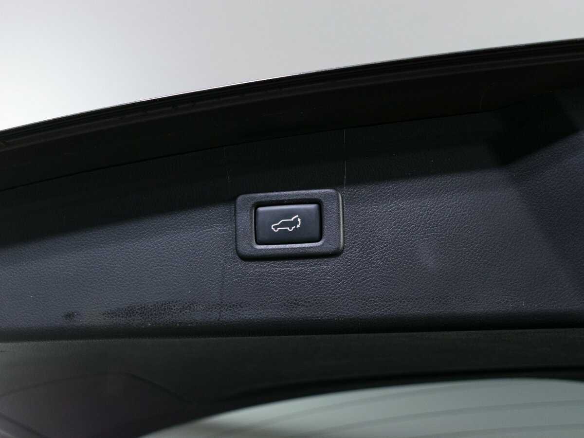 Subaru Outback с пробегом — 2018 год. Фото: #7