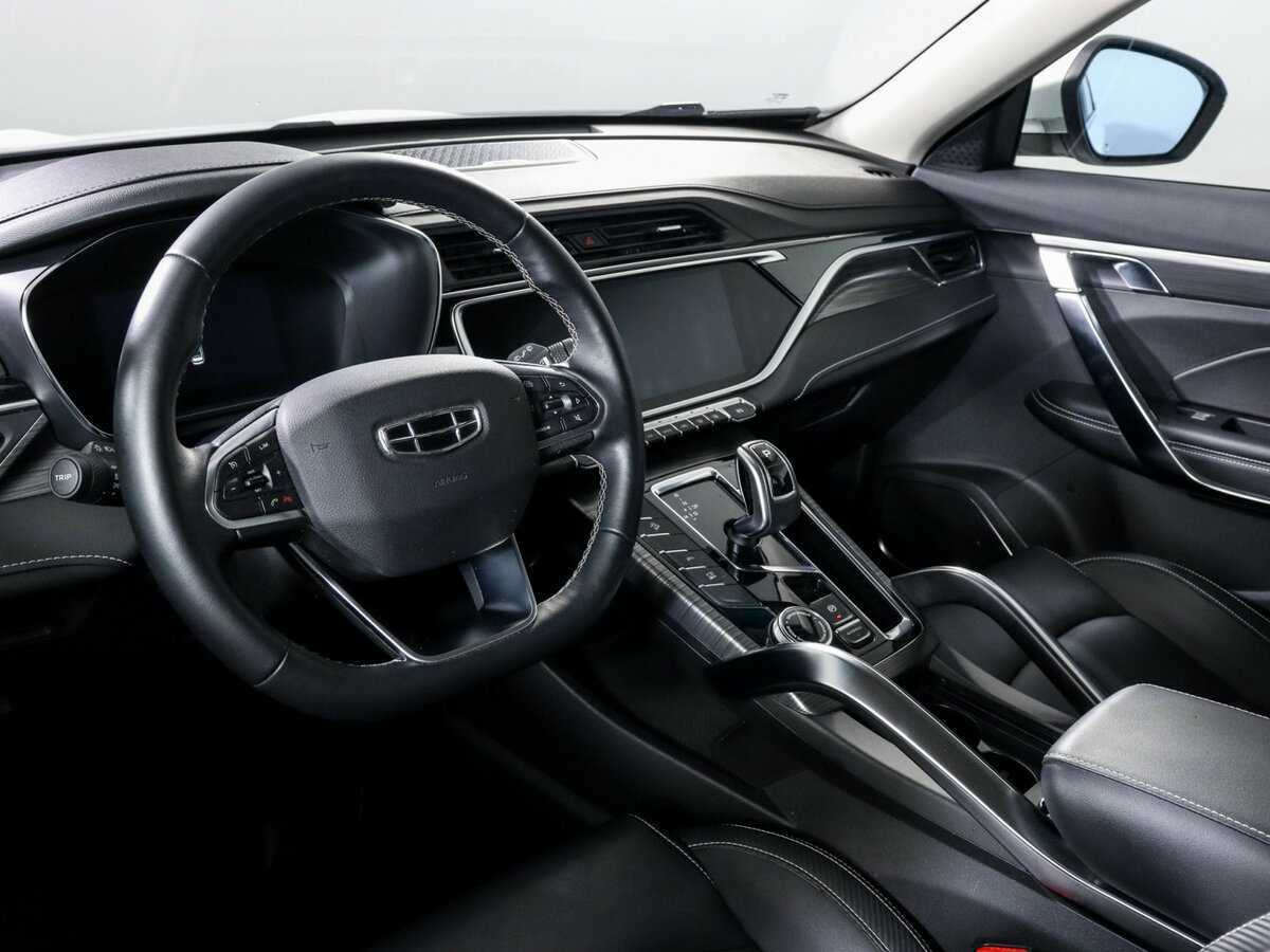 Geely Atlas Pro с пробегом — 2023 год. Фото: #13