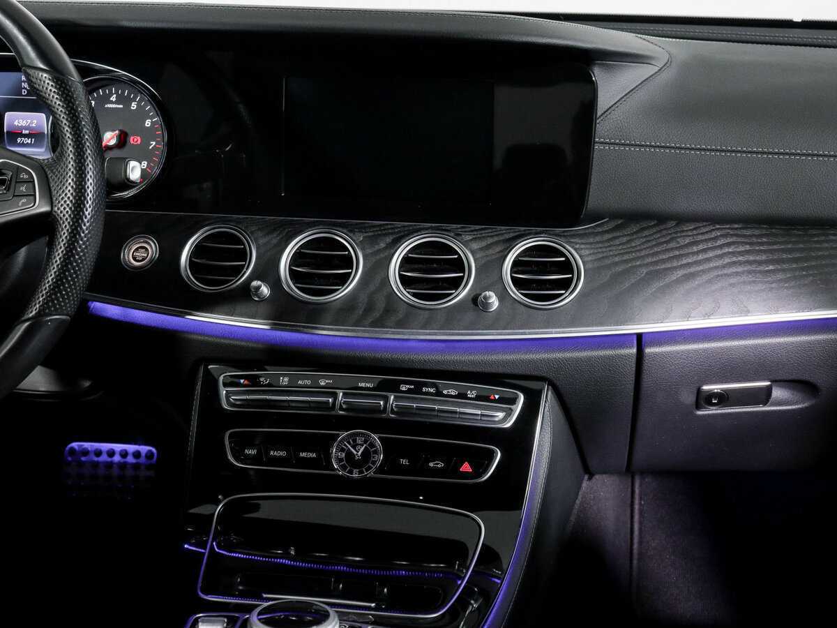 Mercedes-Benz E-Класс с пробегом — 2016 год. Фото: #9