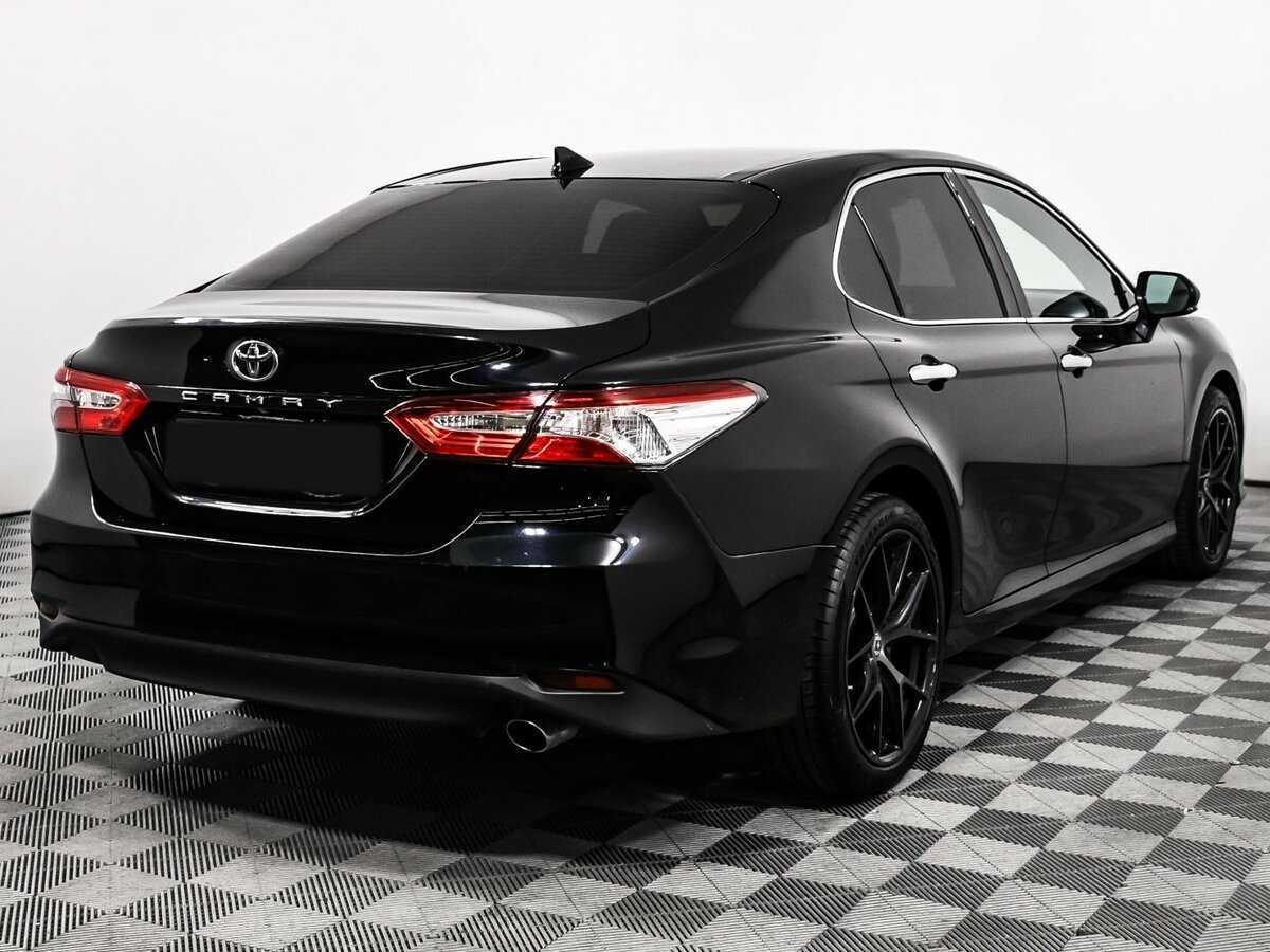 Toyota Camry с пробегом — 2019 год. Фото: #4