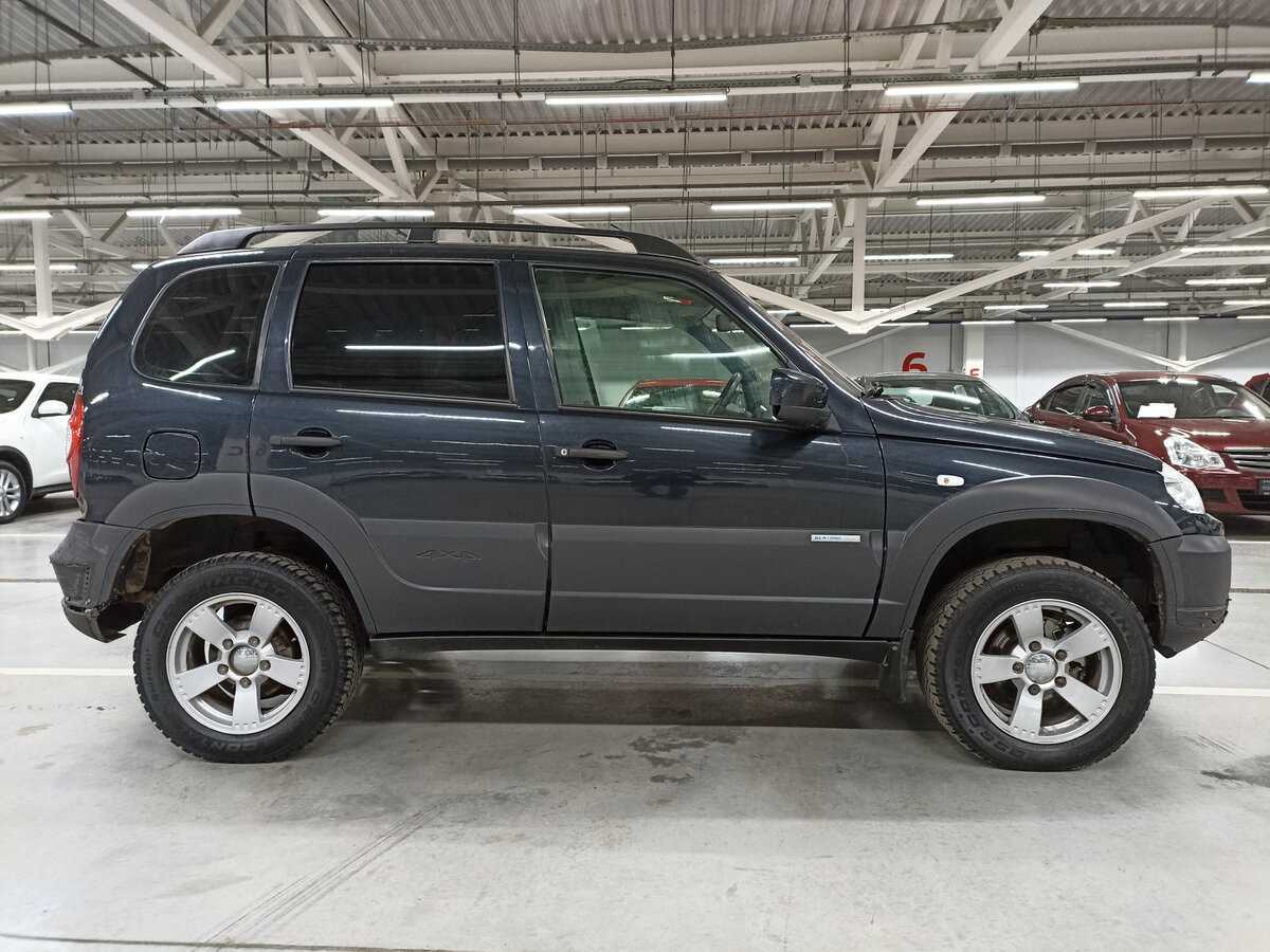 Chevrolet Niva с пробегом — 2015 год. Фото: #3
