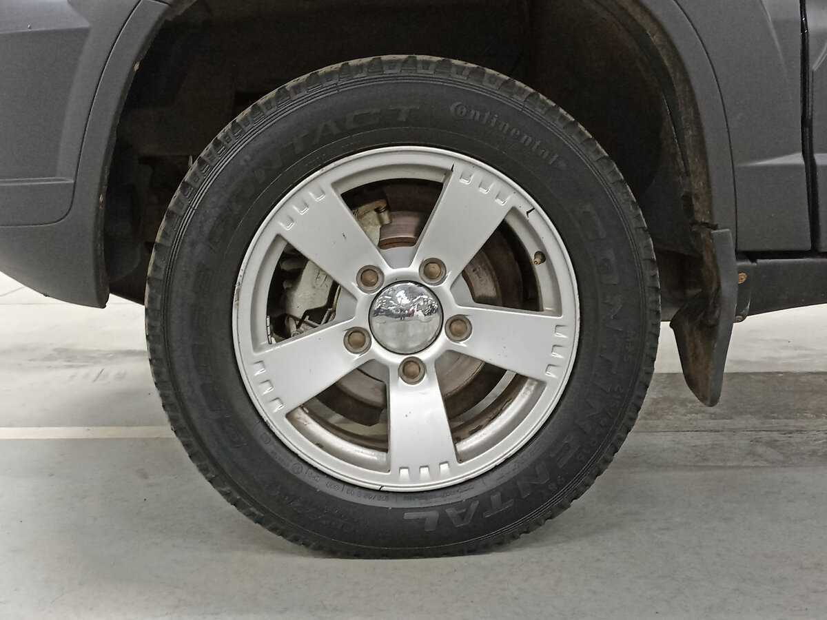 Chevrolet Niva с пробегом — 2015 год. Фото: #17