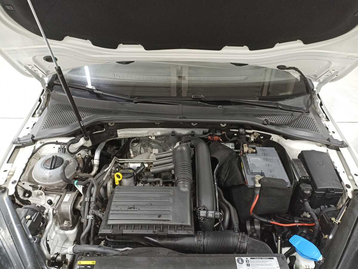 Volkswagen Golf с пробегом — 2013 год. Фото: #8