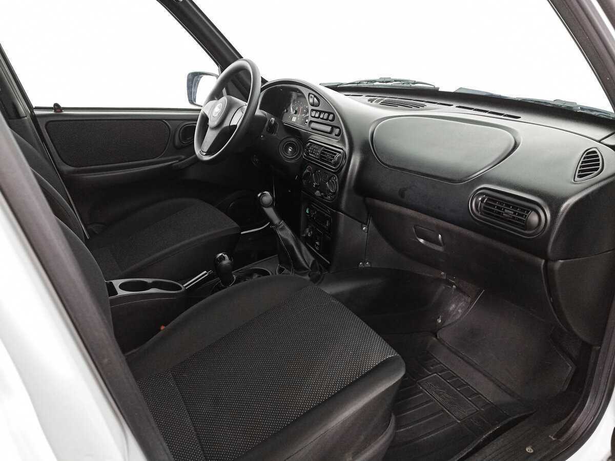 Chevrolet Niva с пробегом — 2016 год. Фото: #8