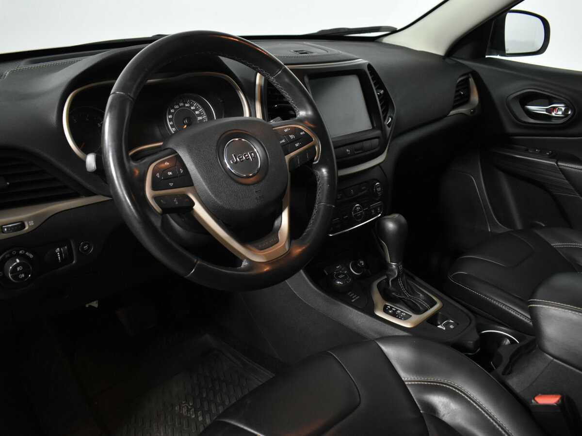 Jeep Cherokee с пробегом — 2014 год. Фото: #8