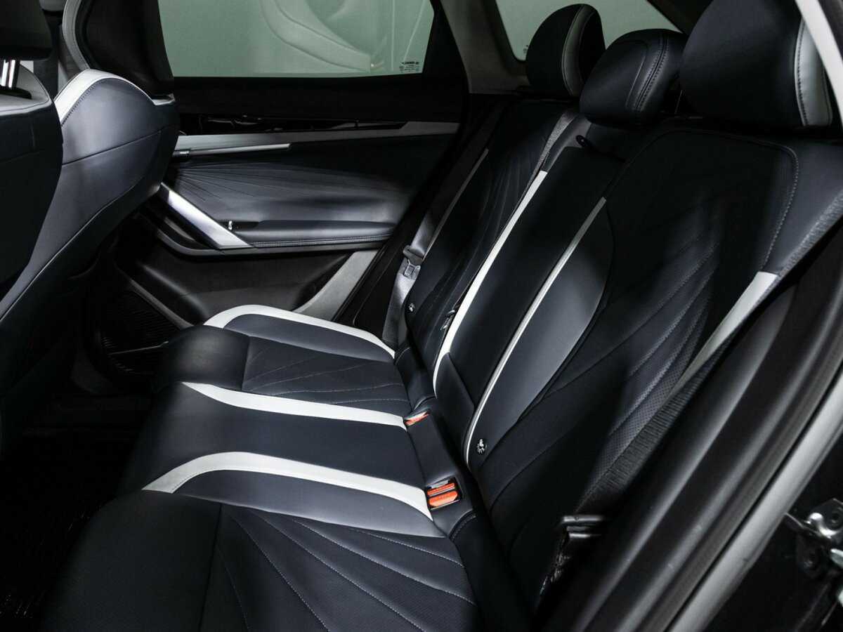 Geely Atlas с пробегом — 2024 год. Фото: #9